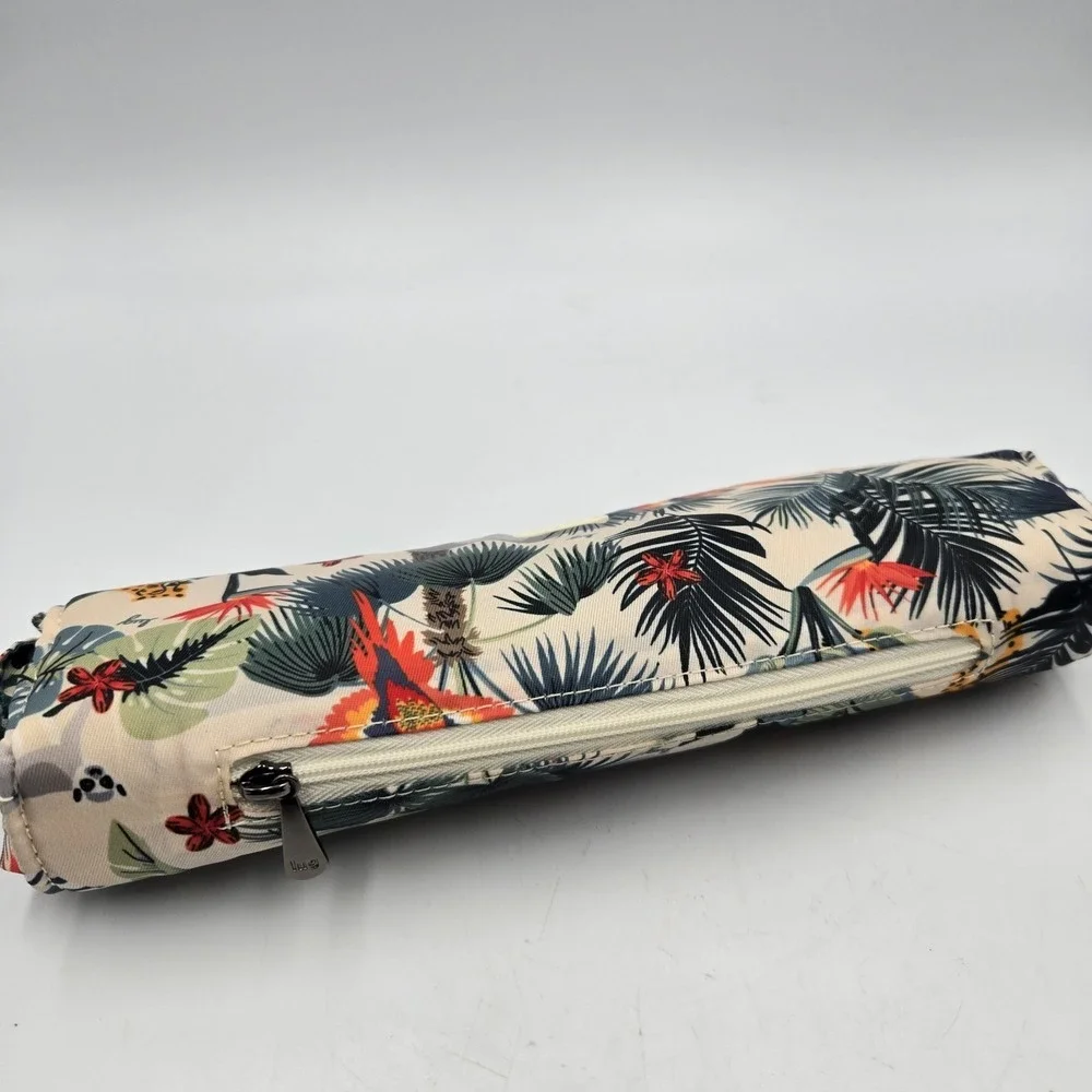 Lug Jungle Animal Print Travel Cosmetic Bag Zip Lined Pockets Mag Close‎ Retired